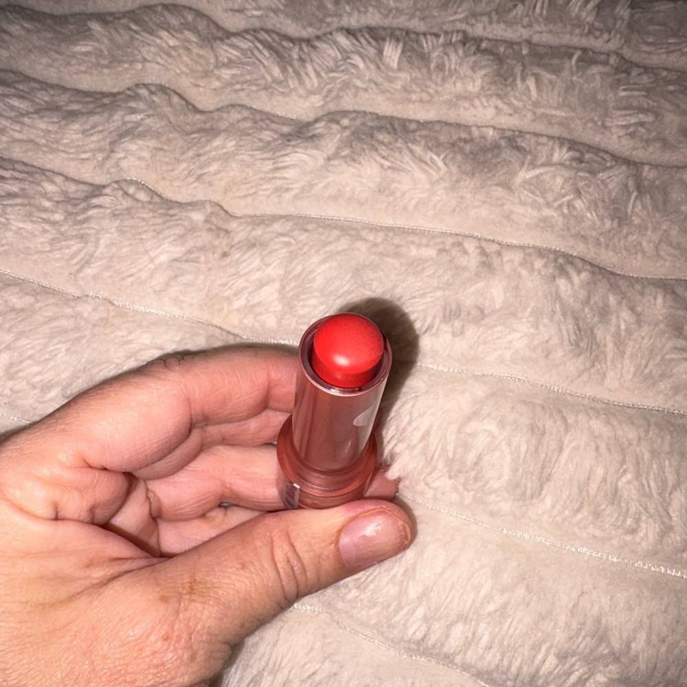 Kaja Love Blur Soft Comfort Semi Matte Lip Balm - Tangy Love - Picture 12 of 16